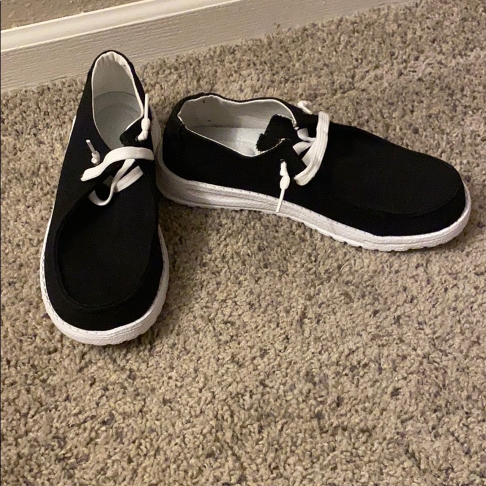 COPY - Off brand HeyDude